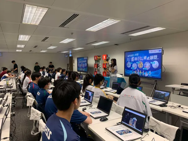 10教育推動AI藝術創作走出香港,連繫創意與旅遊學習